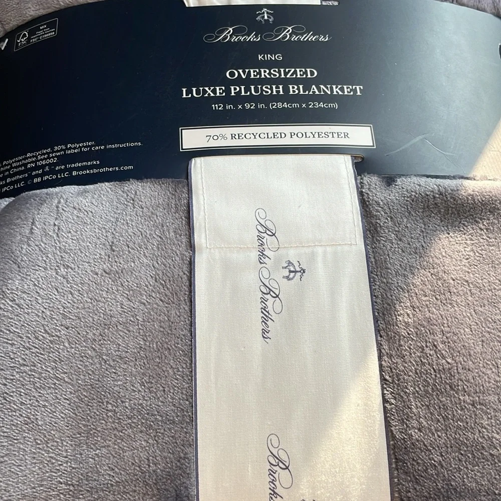 🎉HP🎉~BROOKS BROTHERS King Luxe Plush Blanket 🛏️ NWT! Slate blue color - Picture 11 of 13